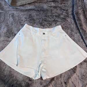Olivaceous High Waist White Shorts